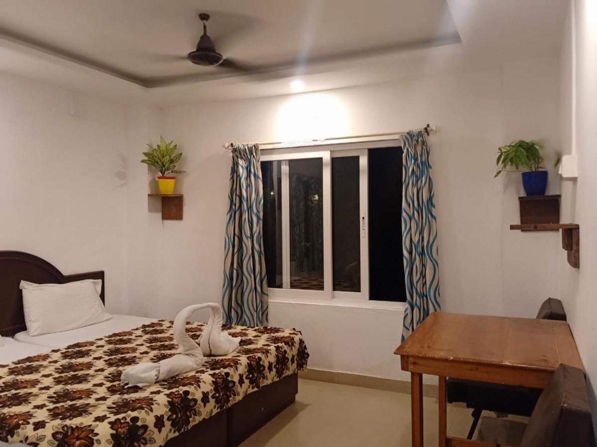 Vedha Ayurvedic Panchakarma Treatment Centre Hotel Alappuzha Buitenkant foto