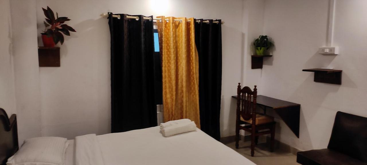 Vedha Ayurvedic Panchakarma Treatment Centre Hotel Alappuzha Buitenkant foto